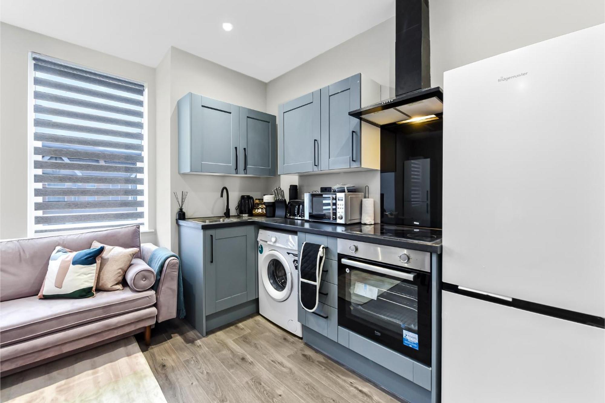 Getaway- Newly Renovated Flat For Groups Apartment
