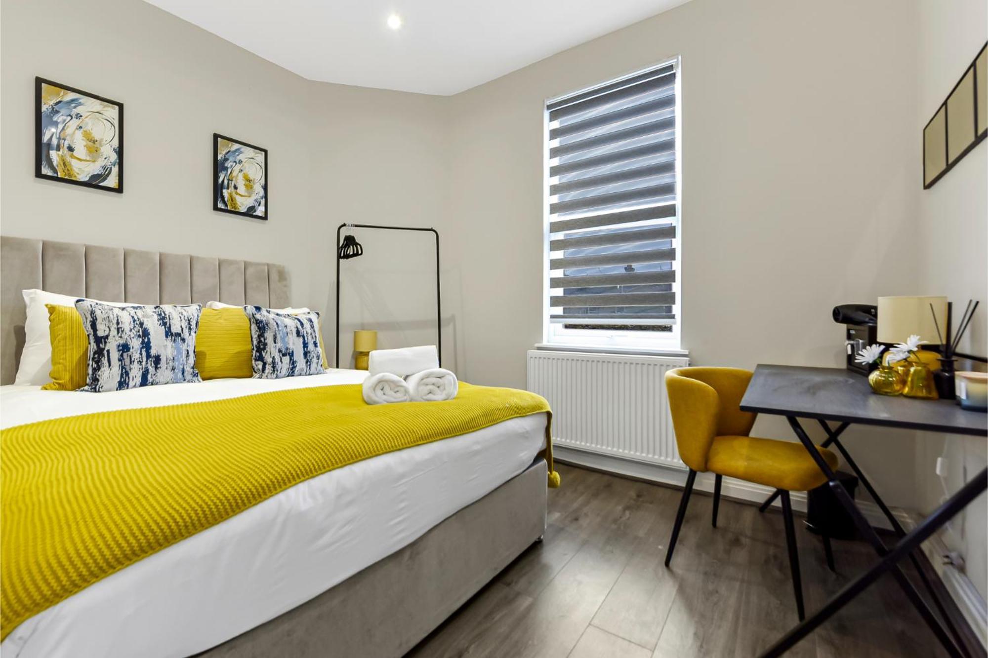 Apartment Getaway- Newly Renovated Flat For Groups Greenford (Greater London)