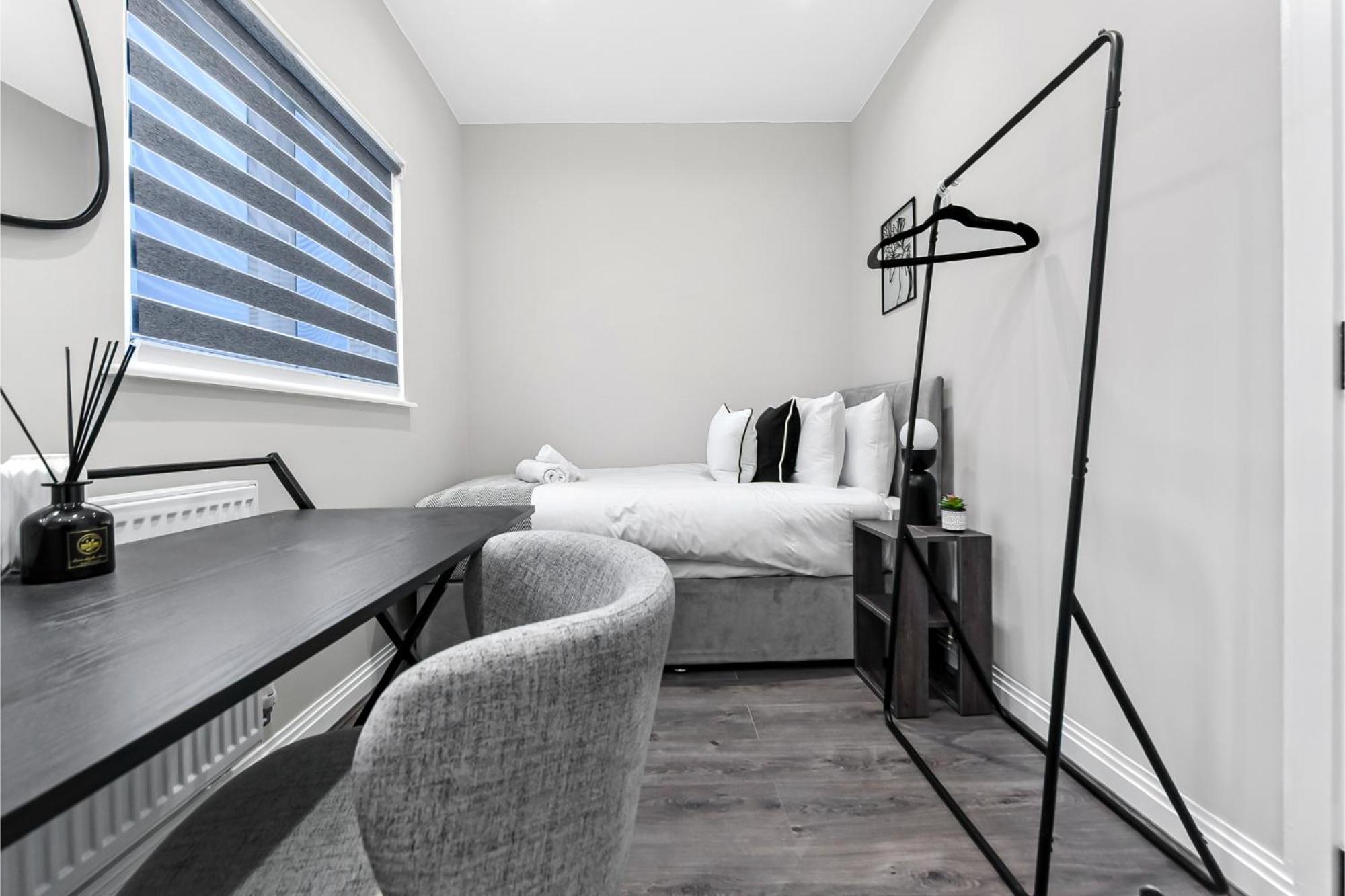 Getaway- Newly Renovated Flat For Groups Apartment Greenford (Greater London)